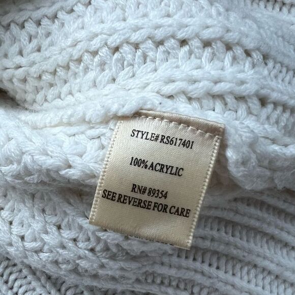 White lace up sweater - Picture 5 of 6